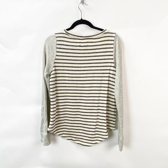 2/$30 Lou & Grey Medium White Gray Striped Pullover Sweatshirt Sweater - Picture 6 of 8